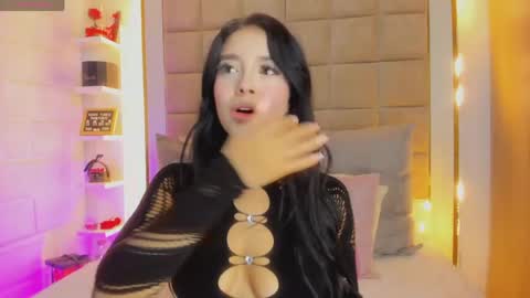 Victoria valentina  online show from April 13, 2026, 2:44 pm