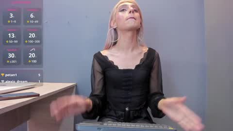 Snapshot of victoria_badgal chatting on December 28, 2024, 11:59 pm Victoria online show from December 28, 2024, 11:59 pm