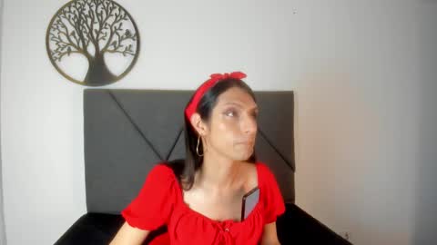 Victoria online show from November 26, 2025, 9:16 pm