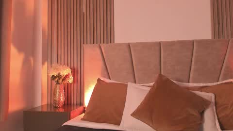 Snapshot of victoria_beaumont chatting on September 20, 2025, 12:17 pm VIC online show from September 20, 2025, 12:17 pm