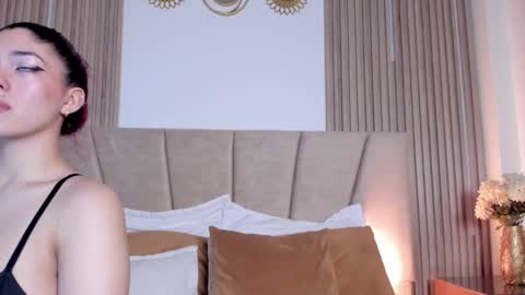 Snapshot of victoria_beaumont chatting on November 9, 2025, 11:41 am VIC online show from November 9, 2025, 11:41 am