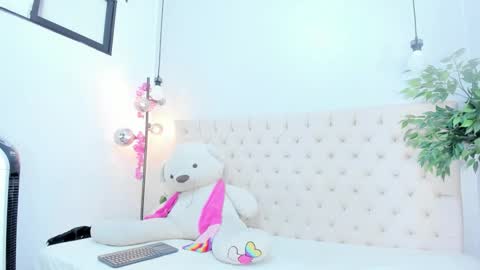 Snapshot of victoria_colemann chatting on November 8, 2025, 8:07 pm Victoria online show from November 8, 2025, 8:07 pm