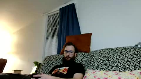 Victoria and Erian online show from January 12, 2025, 1:32 am