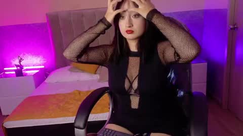 Snapshot of victoria_fairies chatting on April 30, 2026, 12:22 pm Victoria online show from April 30, 2026, 12:22 pm