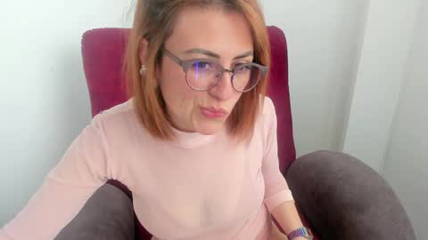 Snapshot of victoria_fallon chatting on September 8, 2025, 8:19 pm VICTORIA online show from September 8, 2025, 8:19 pm