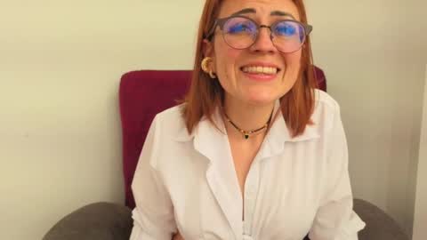 Snapshot of victoria_fallon chatting on October 7, 2025, 7:44 pm VICTORIA online show from October 7, 2025, 7:44 pm