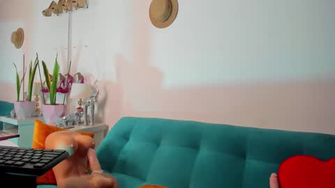 Snapshot of victoria_jhones chatting on February 16, 2025, 5:37 pm Victoria online show from February 16, 2025, 5:37 pm