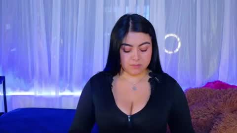 Snapshot of victoria_jonhss chatting on June 11, 2026, 12:32 am Victoria online show from June 11, 2026, 12:32 am