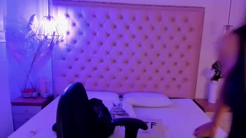 Snapshot of victoria_kitt chatting on September 25, 2025, 7:39 pm victoria_kitt online show from September 25, 2025, 7:39 pm