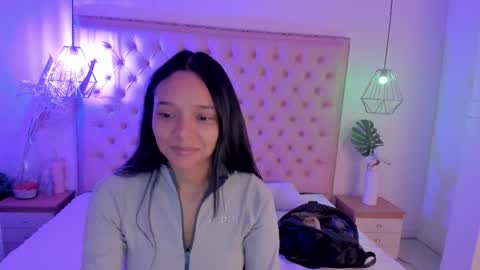 Snapshot of victoria_kitt chatting on November 8, 2025, 3:34 pm victoria_kitt online show from November 8, 2025, 3:34 pm