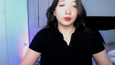 Snapshot of victoria_smile_ chatting on October 23, 2025, 9:24 pm Victoria online show from October 23, 2025, 9:24 pm