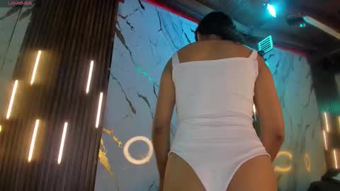 Victoria  online show from February 26, 2026, 8:41 pm