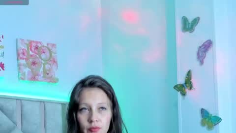 Snapshot of victorialarson1 chatting on December 29, 2024, 1:13 am Victoria Larson - Independient Model online show from December 29, 2024, 1:13 am