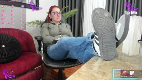 Snapshot of victoriapaker chatting on June 2, 2026, 11:56 am victoriapaker online show from June 2, 2026, 11:56 am