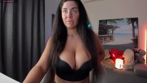 Viktoria online show from June 17, 2026, 5:36 pm