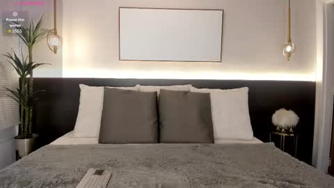 Snapshot of victoriashelby chatting on October 5, 2025, 11:52 am Victoria Shelby online show from October 5, 2025, 11:52 am