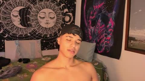 Snapshot of victorino_jhonson chatting on December 27, 2024, 3:15 pm Victorino Jhonson online show from December 27, 2024, 3:15 pm