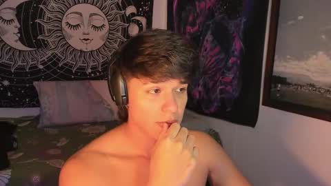 Snapshot of victorino_jhonson chatting on February 23, 2025, 10:09 pm Victorino Jhonson online show from February 23, 2025, 10:09 pm