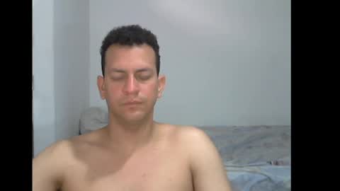 victormanuelq_1 online show from April 2, 2026, 4:15 pm