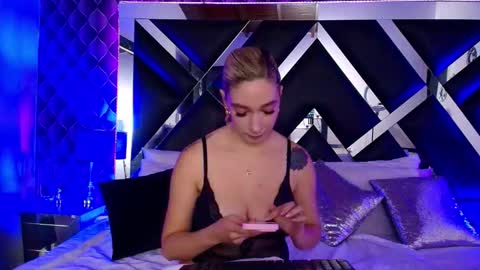 victtoria lee online show from October 17, 2025, 11:18 pm