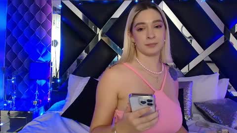 victtoria lee online show from May 15, 2026, 11:01 pm
