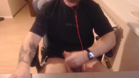 Snapshot of videmashot chatting on February 21, 2026, 6:53 pm vade online show from February 21, 2026, 6:53 pm