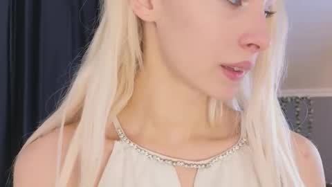 Eva online show from April 25, 2026, 1:41 pm