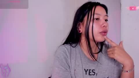Snapshot of viioleett_cum chatting on August 3, 2026, 2:11 pm viioleett_cum online show from August 3, 2026, 2:11 pm