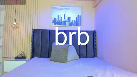 Snapshot of viiolett_lee chatting on February 1, 2026, 7:34 pm Viiolett online show from February 1, 2026, 7:34 pm