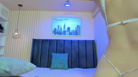 Snapshot of viiolett_lee chatting on February 28, 2026, 7:26 pm Viiolett online show from February 28, 2026, 7:26 pm