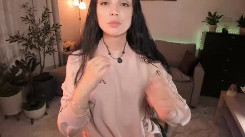 Viki Bellson online show from September 21, 2025, 6:20 pm