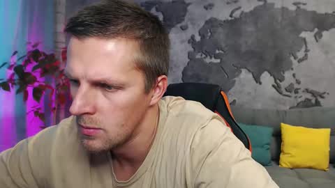 Snapshot of vikingchrisss chatting on October 17, 2025, 10:18 am vikingchrisss online show from October 17, 2025, 10:18 am