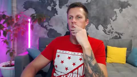 Snapshot of vikingchrisss chatting on October 21, 2025, 10:49 am vikingchrisss online show from October 21, 2025, 10:49 am