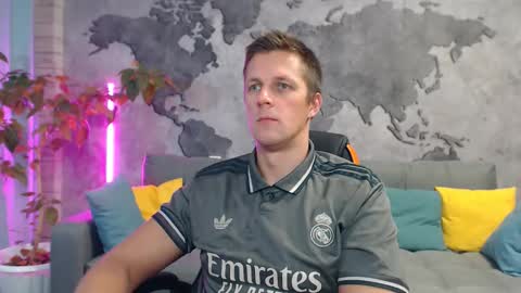 Snapshot of vikingchrisss chatting on November 9, 2025, 10:57 am vikingchrisss online show from November 9, 2025, 10:57 am