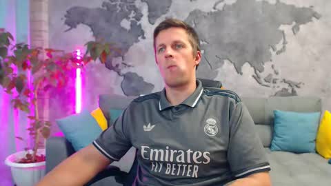 Snapshot of vikingchrisss chatting on December 2, 2025, 11:04 am vikingchrisss online show from December 2, 2025, 11:04 am