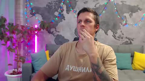 Snapshot of vikingchrisss chatting on December 20, 2025, 11:17 am vikingchrisss online show from December 20, 2025, 11:17 am