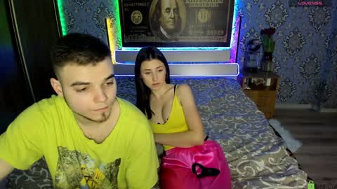 vikki and george online show from February 3, 2025, 6:39 pm