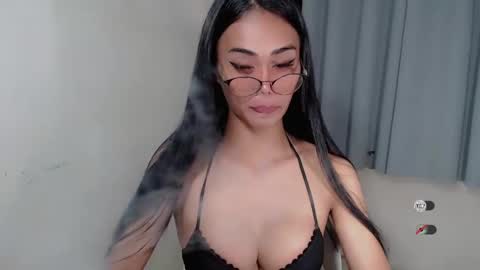 vikkylustfull online show from February 11, 2025, 11:44 pm