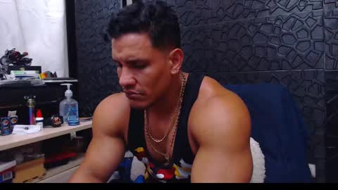 Viktor Herrera online show from January 4, 2025, 6:30 pm