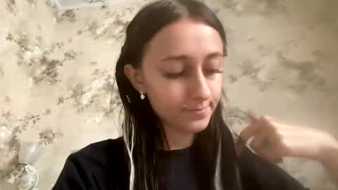 Snapshot of viktoria9898 chatting on September 29, 2025, 11:15 am Sweett online show from September 29, 2025, 11:15 am