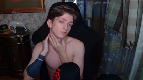 Snapshot of vince__dice chatting on December 6, 2024, 10:19 pm Dimoooooon online show from December 6, 2024, 10:19 pm