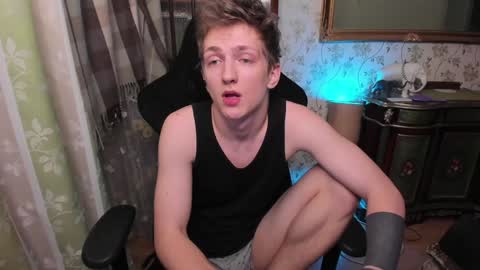 Snapshot of vince__dice chatting on February 6, 2025, 10:21 pm Dimoooooon online show from February 6, 2025, 10:21 pm