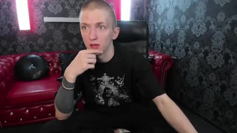 Snapshot of vincebev chatting on April 10, 2026, 8:02 pm Vince Dice online show from April 10, 2026, 8:02 pm