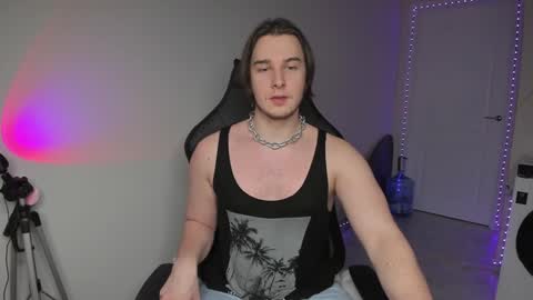 Vincent Strong online show from December 6, 2024, 1:11 pm