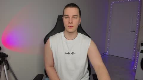 Vincent Strong online show from February 2, 2025, 1:19 pm