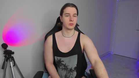 Vincent Strong online show from February 9, 2025, 7:49 am