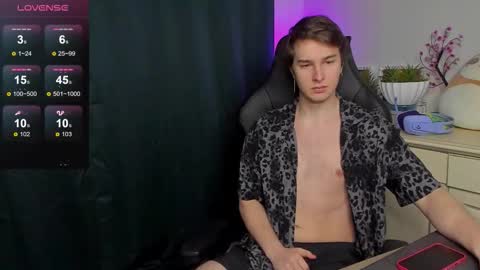 Vincent Strong online show from September 28, 2025, 8:31 am