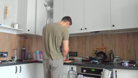 Vincent.  uncut 18cm online show from February 5, 2025, 8:54 am