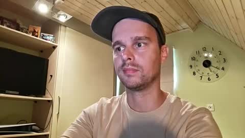 Vincent online show from October 2, 2025, 3:19 pm