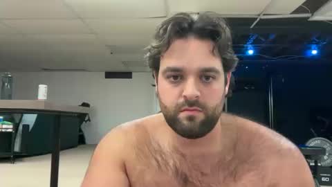 Snapshot of vinfaro27 chatting on October 14, 2025, 3:51 am Vinfaro27 online show from October 14, 2025, 3:51 am